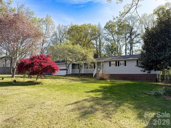 1140 Knollwood Drive, Claremont, NC 28610