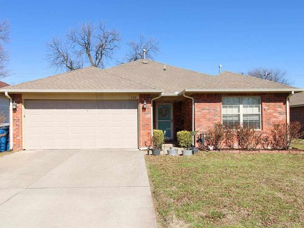 732 E Broadway Street, Cushing, OK 74023