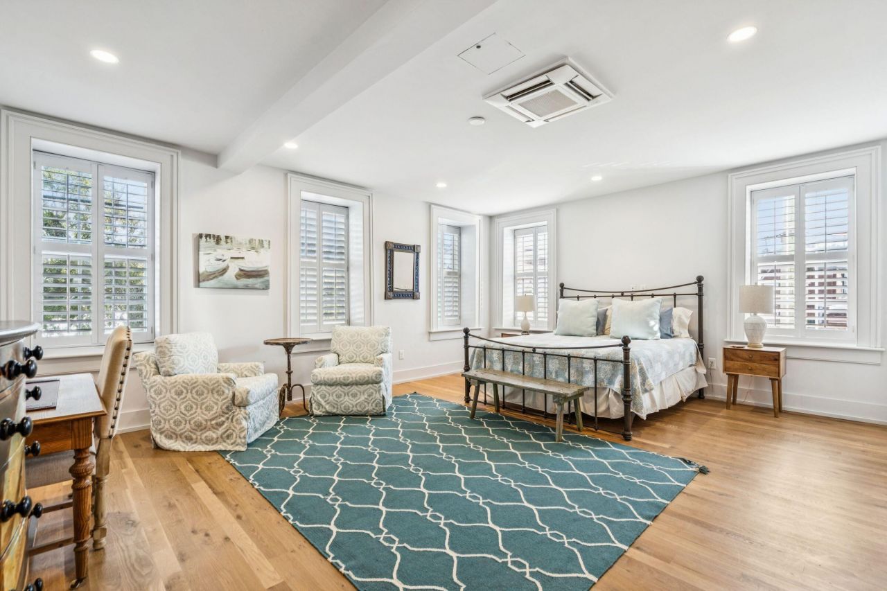 241 East Bay Street Photo 58