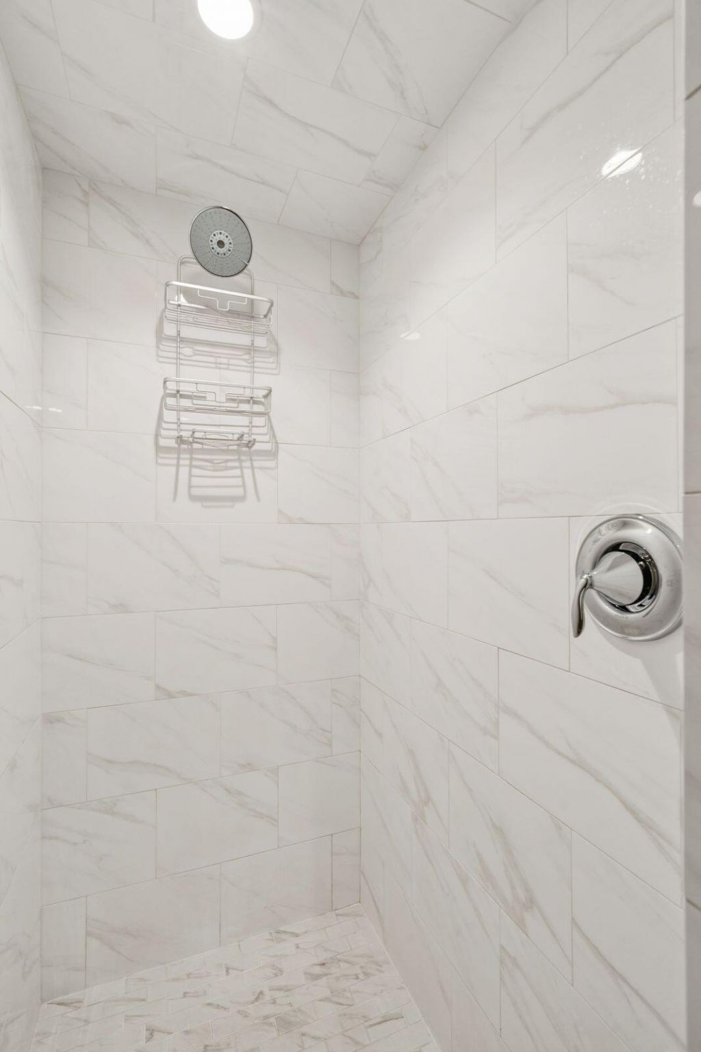 241 E Bay Street Photo 18