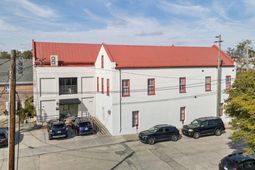 241 E Bay Street photo 4