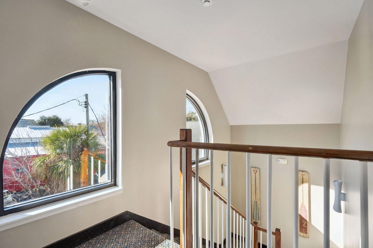 241 E Bay Street Photo 79