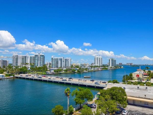 1455 N Treasure Dr , Unit PH A, North Bay Village, FL 33141