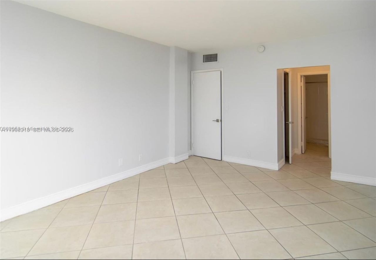 1455 N Treasure Dr, Unit PH A, North Bay Village, FL 33141 Photo