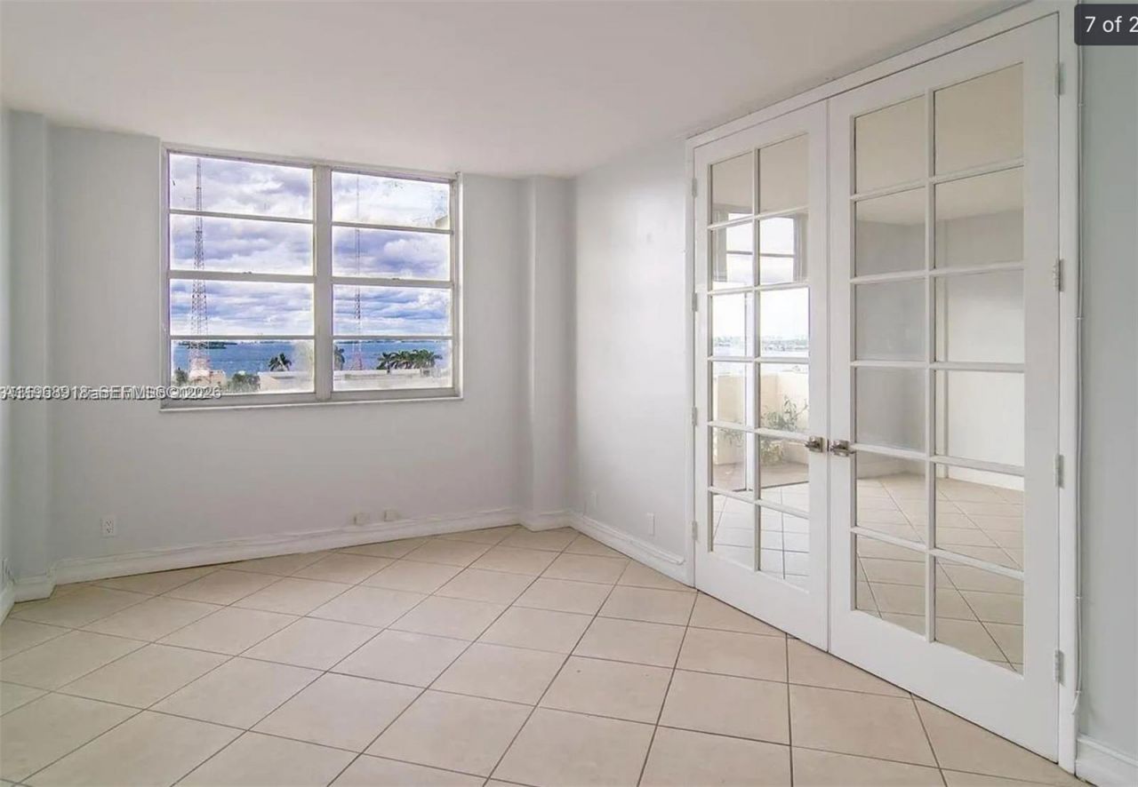 1455 N Treasure Dr, Unit PH A, North Bay Village, FL 33141 Photo