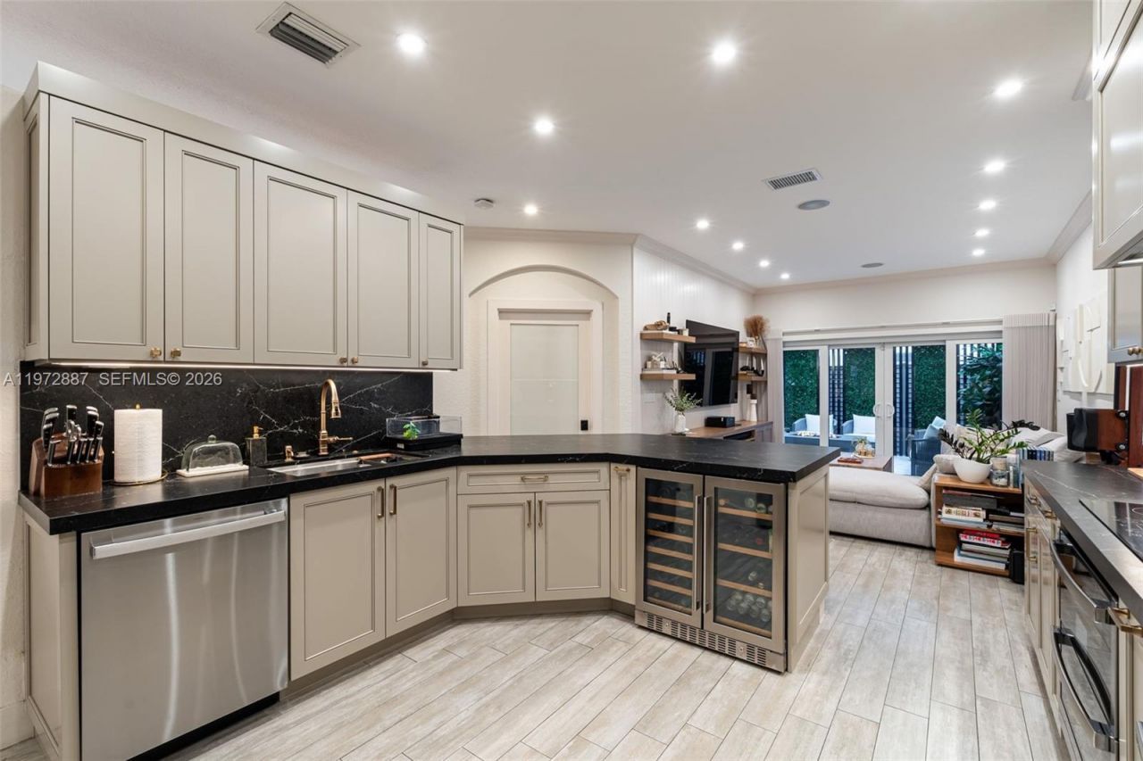 13335 SW 118th Pass , Miami, FL 33186 Photo