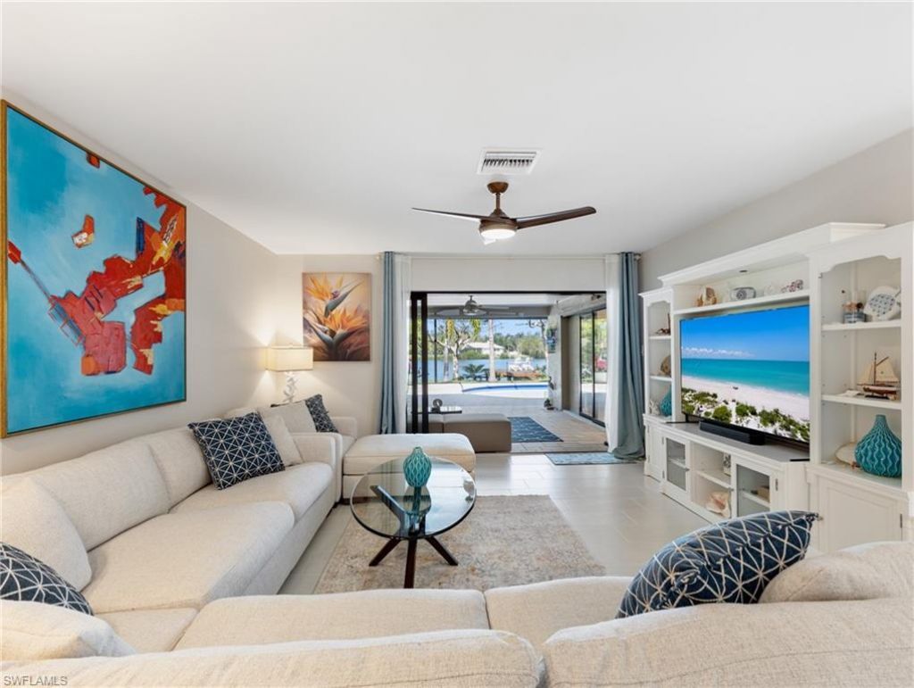 7337 Lake Dr, Fort Myers, FL 33908 Photo