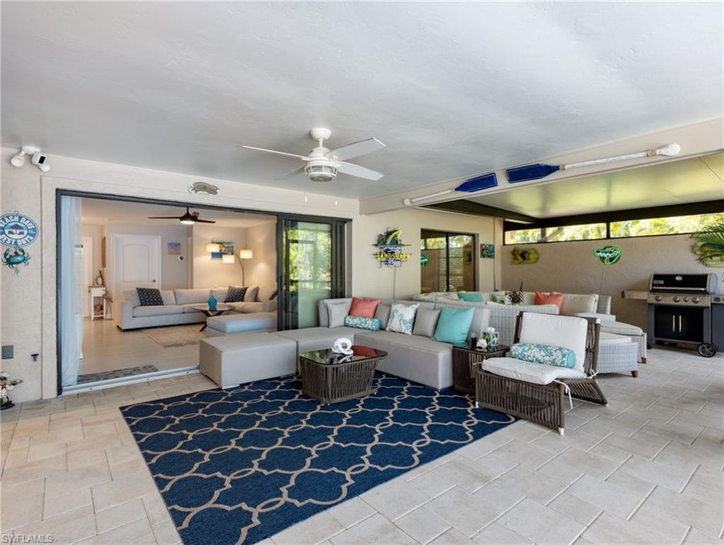 7337 Lake Dr, Fort Myers, FL 33908 Photo