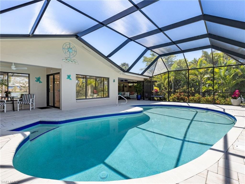 7337 Lake Dr, Fort Myers, FL 33908 Photo