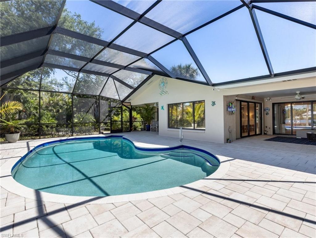 7337 Lake Dr, Fort Myers, FL 33908 Photo