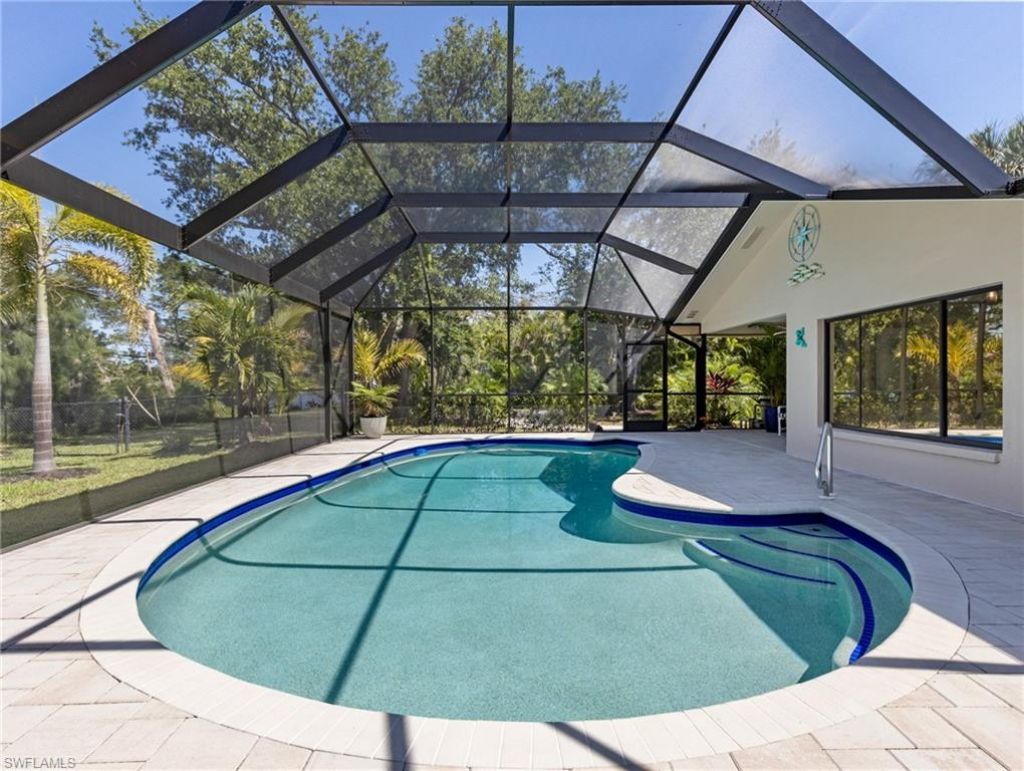 7337 Lake Dr, Fort Myers, FL 33908 Photo