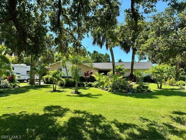 7337 Lake Dr, Fort Myers, FL 33908 Photo