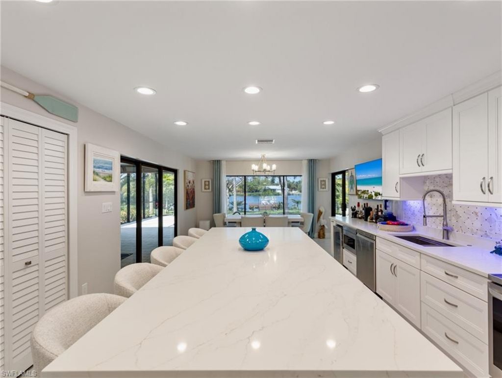 7337 Lake Dr, Fort Myers, FL 33908 Photo
