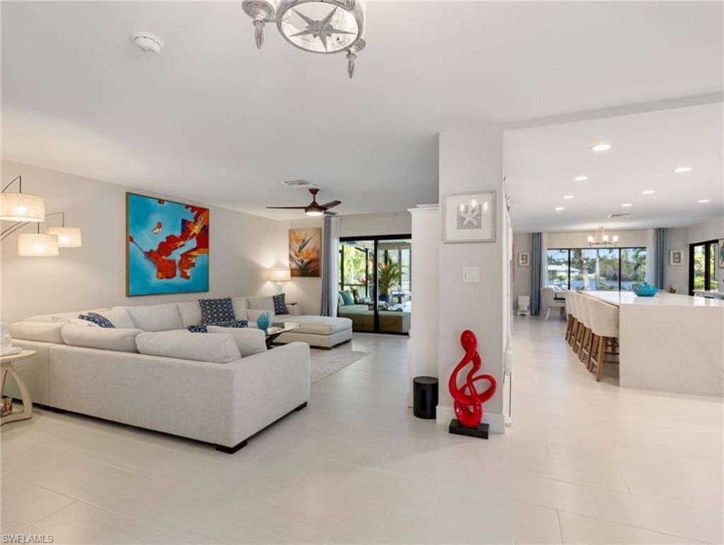 7337 Lake Dr, Fort Myers, FL 33908 Photo