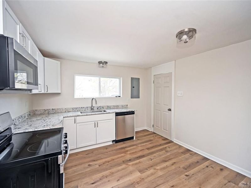 8528 E US 36, Conover, OH 45317 Photo 9