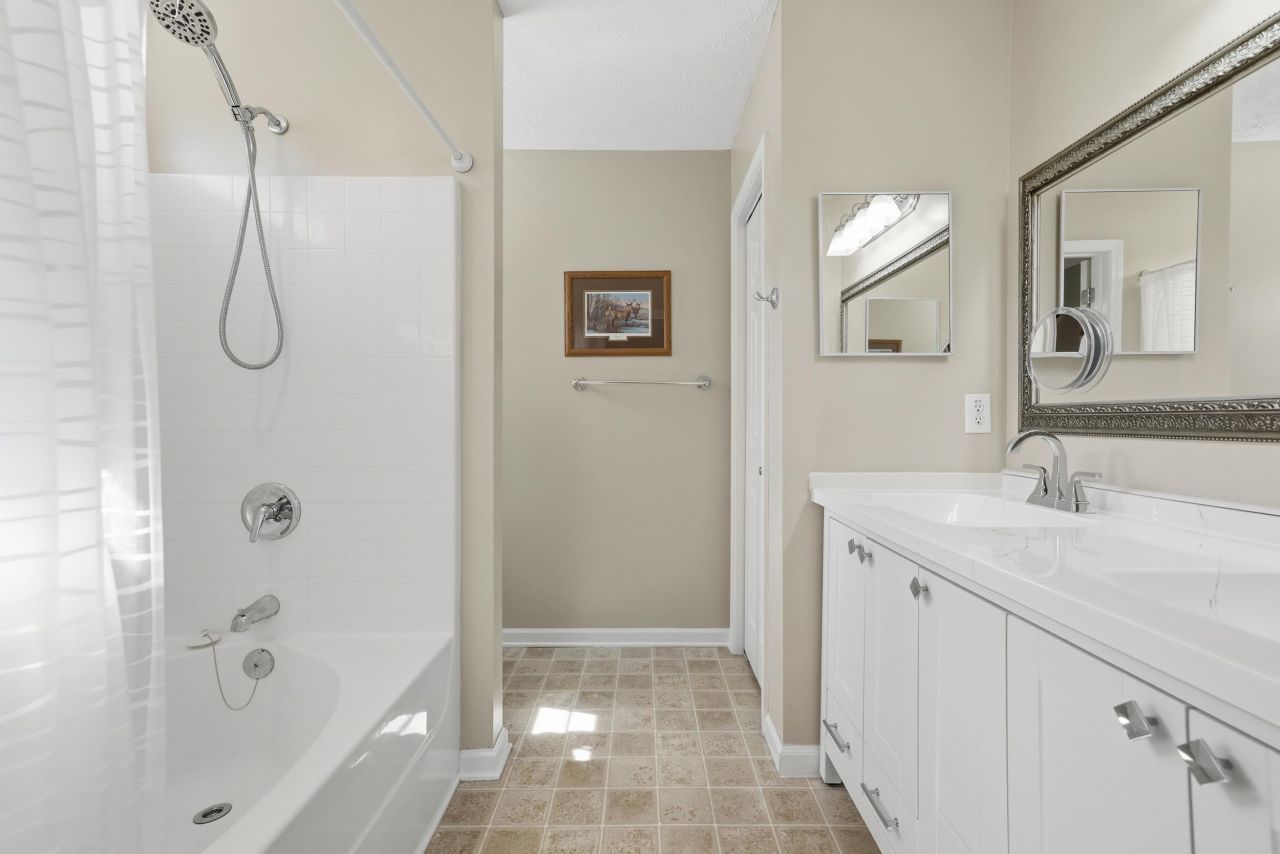 815 Sultana Dr. Photo 18