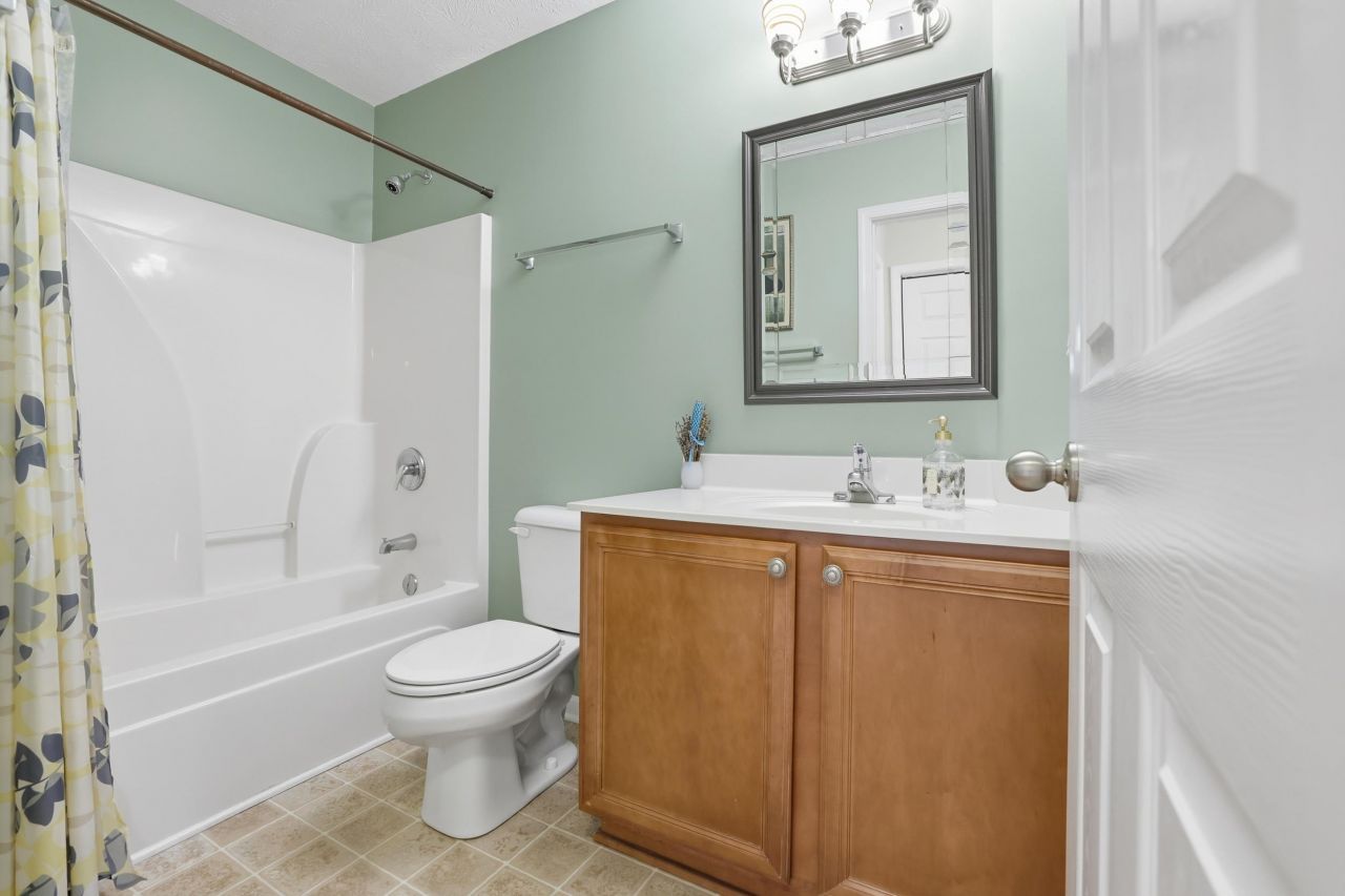 815 Sultana Dr. Photo 23