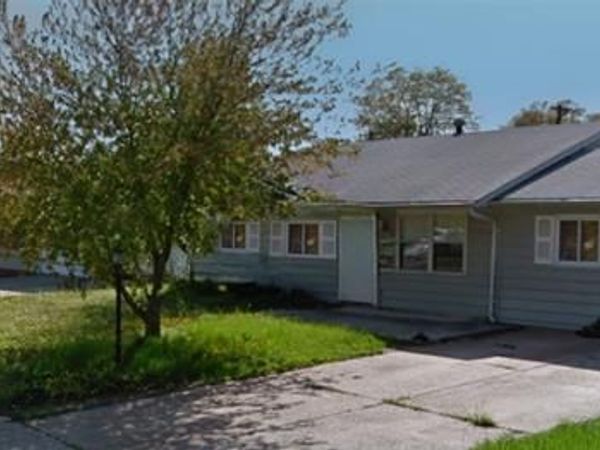 1105 Saint Clement Drive , East St Louis, IL 62206