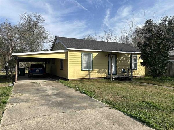 516 W Lyons St Street W, Sulphur, LA 70663