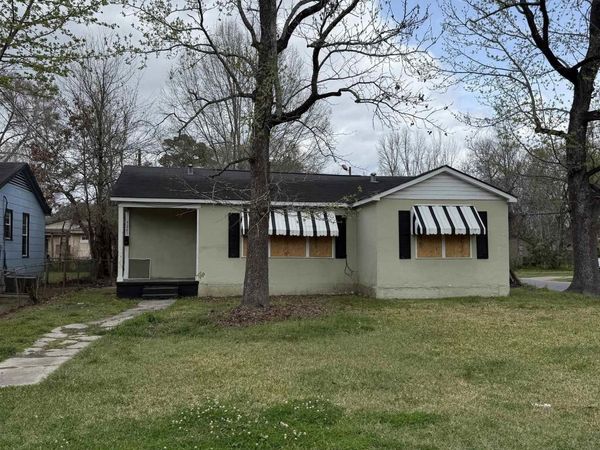 5261 Wilmot, Baton Rouge, LA 70805