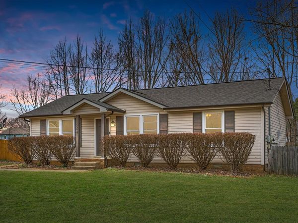 544 Donna Drive , Clarksville, TN 37042