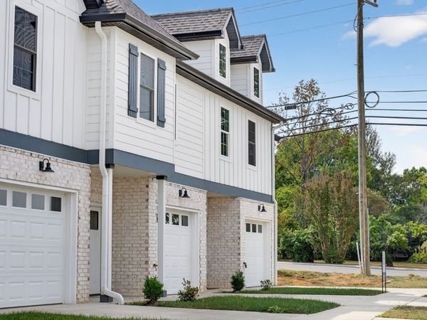 104 Maple View Dr, Lebanon, TN 37090