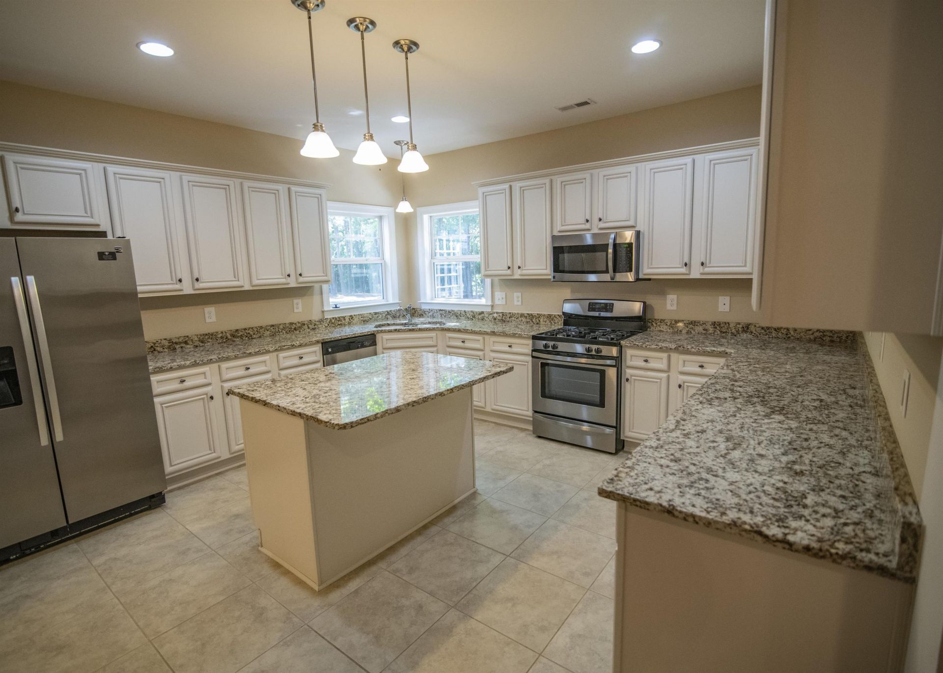 436 Arlington Circle Photo 17