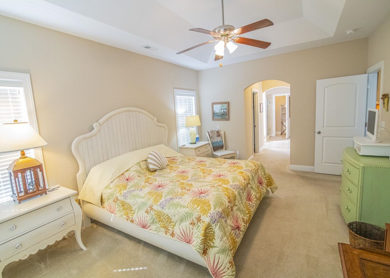 436 Arlington Circle Photo 18