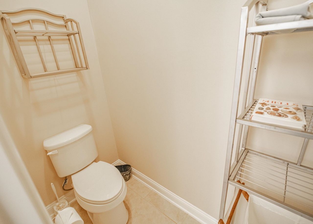 436 Arlington Circle Photo 22