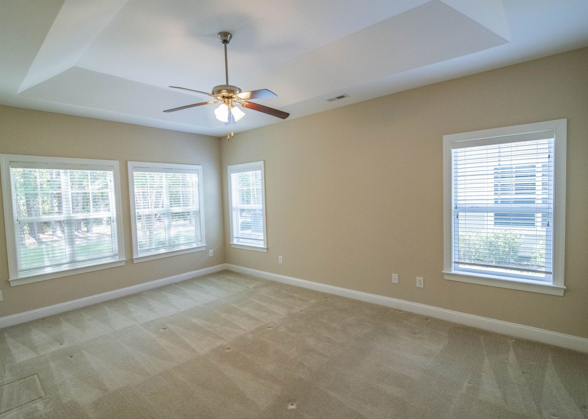 436 Arlington Circle Photo 23