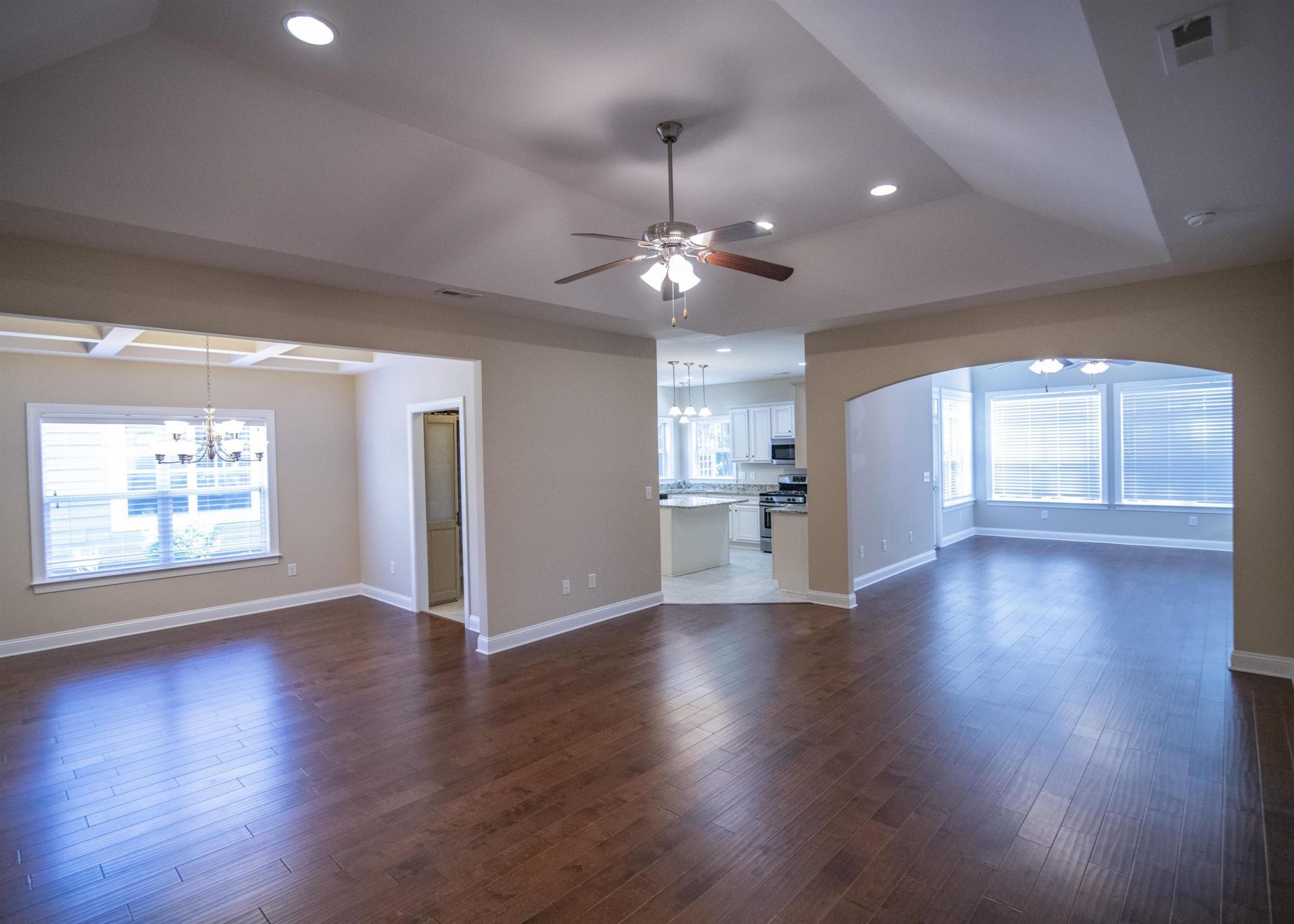 436 Arlington Circle Photo 4