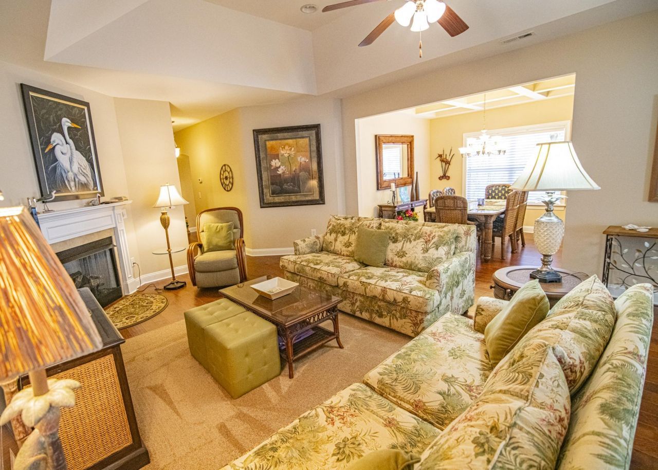 436 Arlington Circle Photo 5