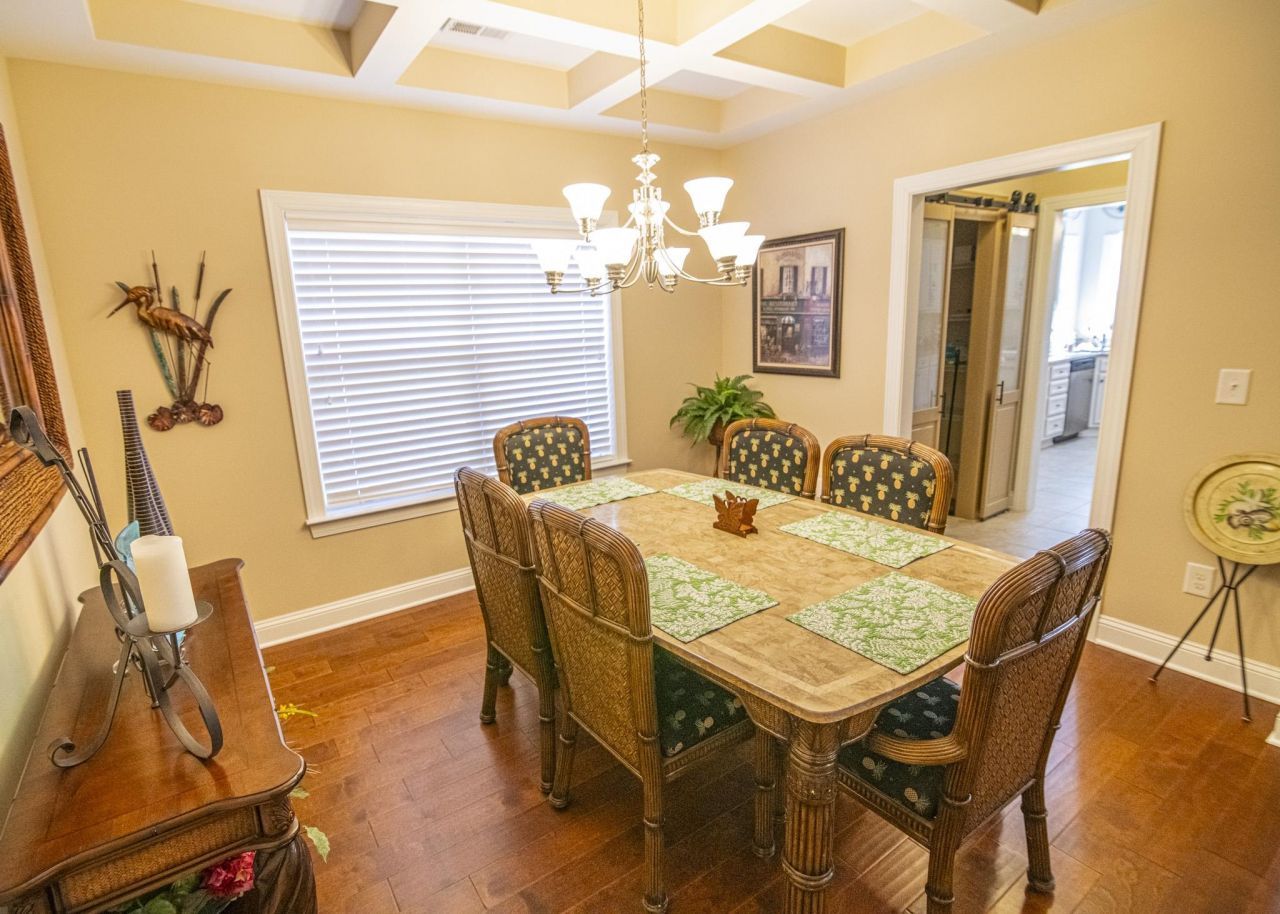 436 Arlington Circle Photo 8