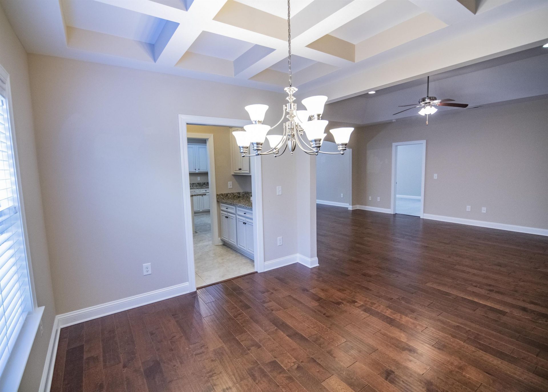 436 Arlington Circle Photo 9