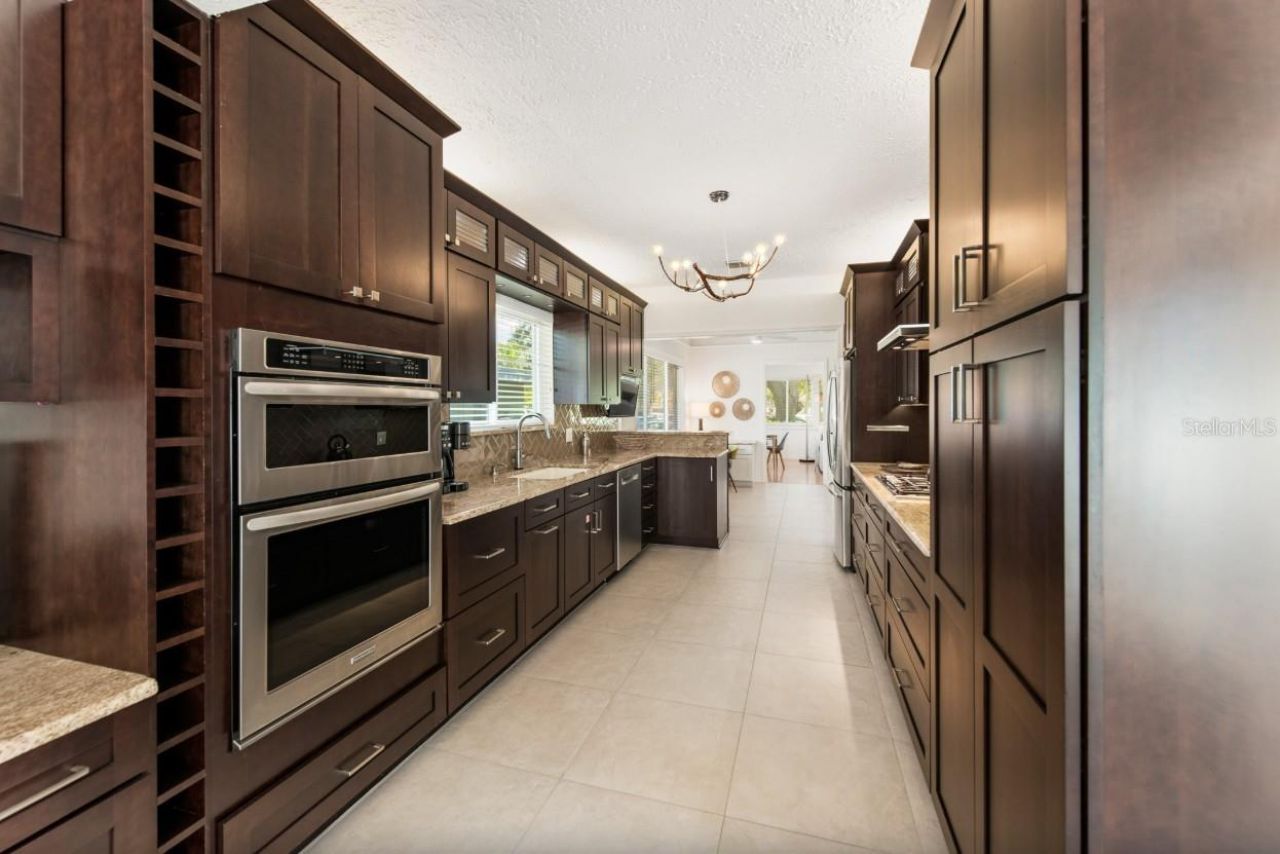 140 S Blvd Of The Presidents, Sarasota, FL 34236 Photo