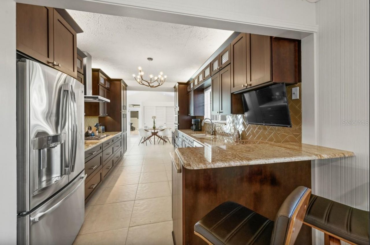 140 S Blvd Of The Presidents, Sarasota, FL 34236 Photo