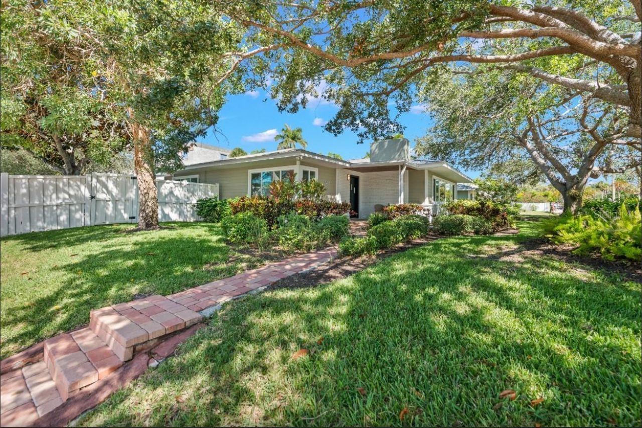 140 S Blvd Of The Presidents, Sarasota, FL 34236 Photo