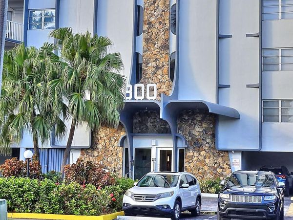 300 DIPLOMAT PARKWAY , Unit 203, HALLANDALE BEACH, FL 33009