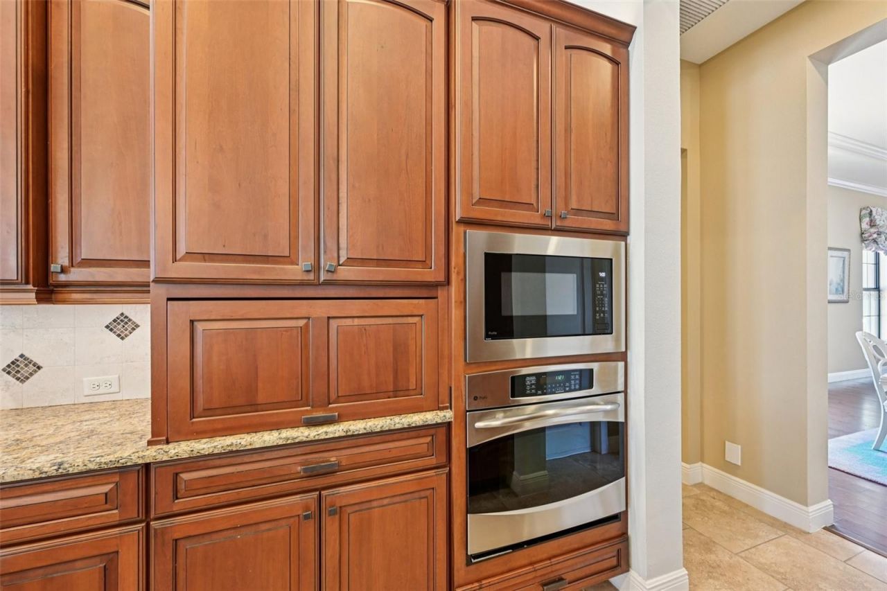 508 Mast Drive, Bradenton, FL 34208 Photo