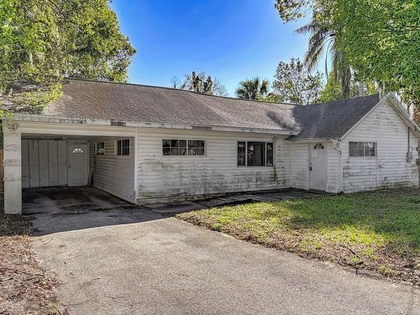 106 E ROSEHILL AVENUE, DELAND, FL 32724