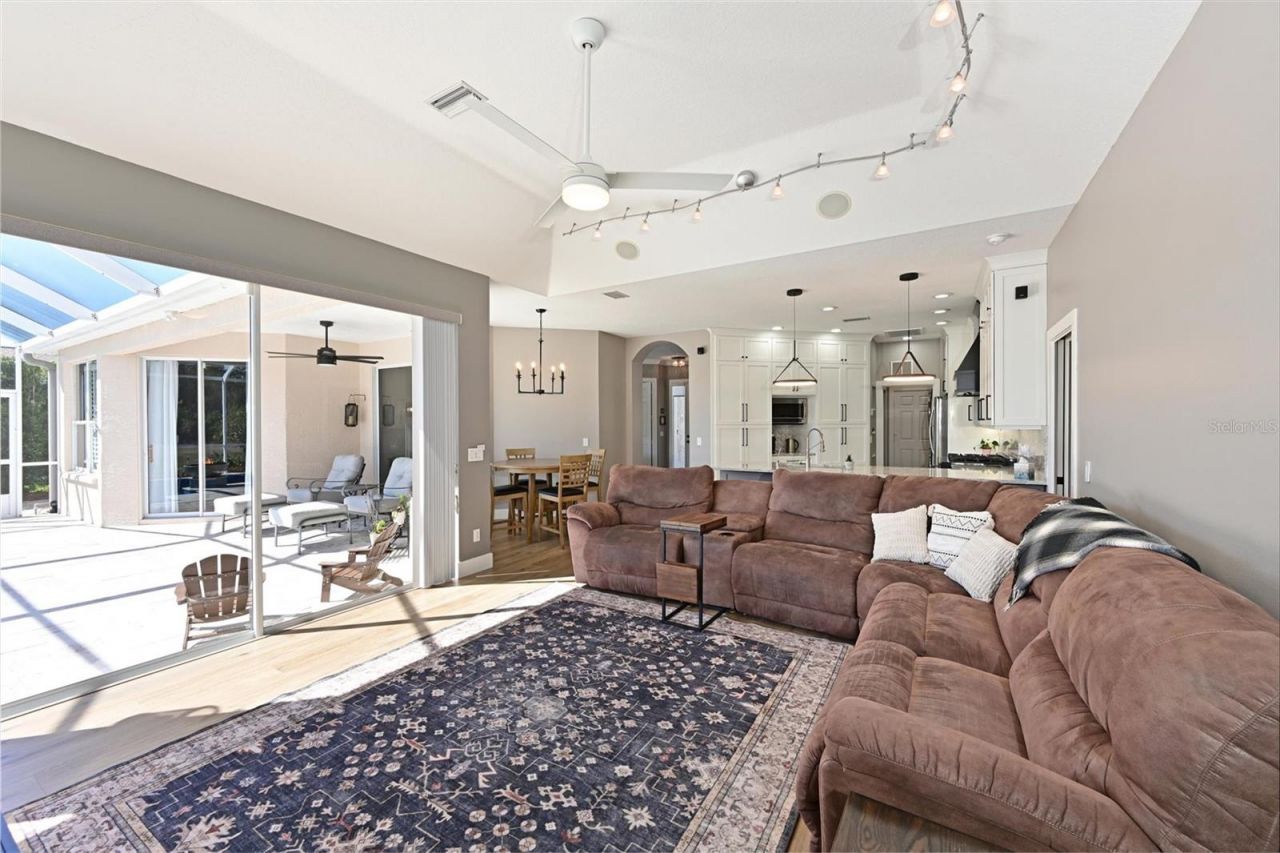 12246 Clubhouse Drive, Lakewood Ranch, FL 34202 Photo