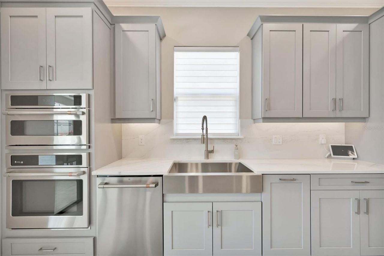 5505 Caserta Court, Palmetto, FL 34221 Photo