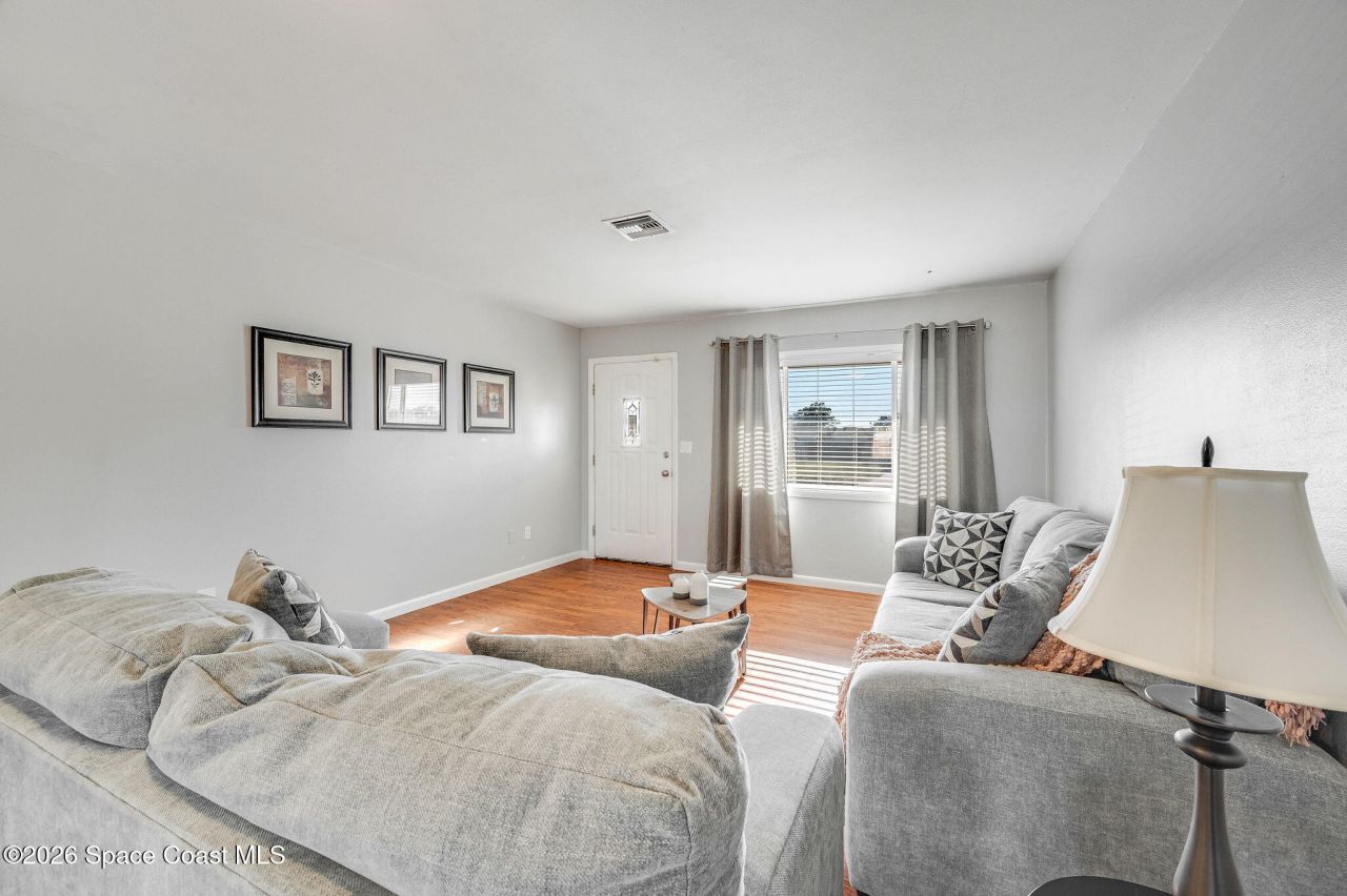 995 Eyerly Lane Ne, Palm Bay, FL 32905 Photo