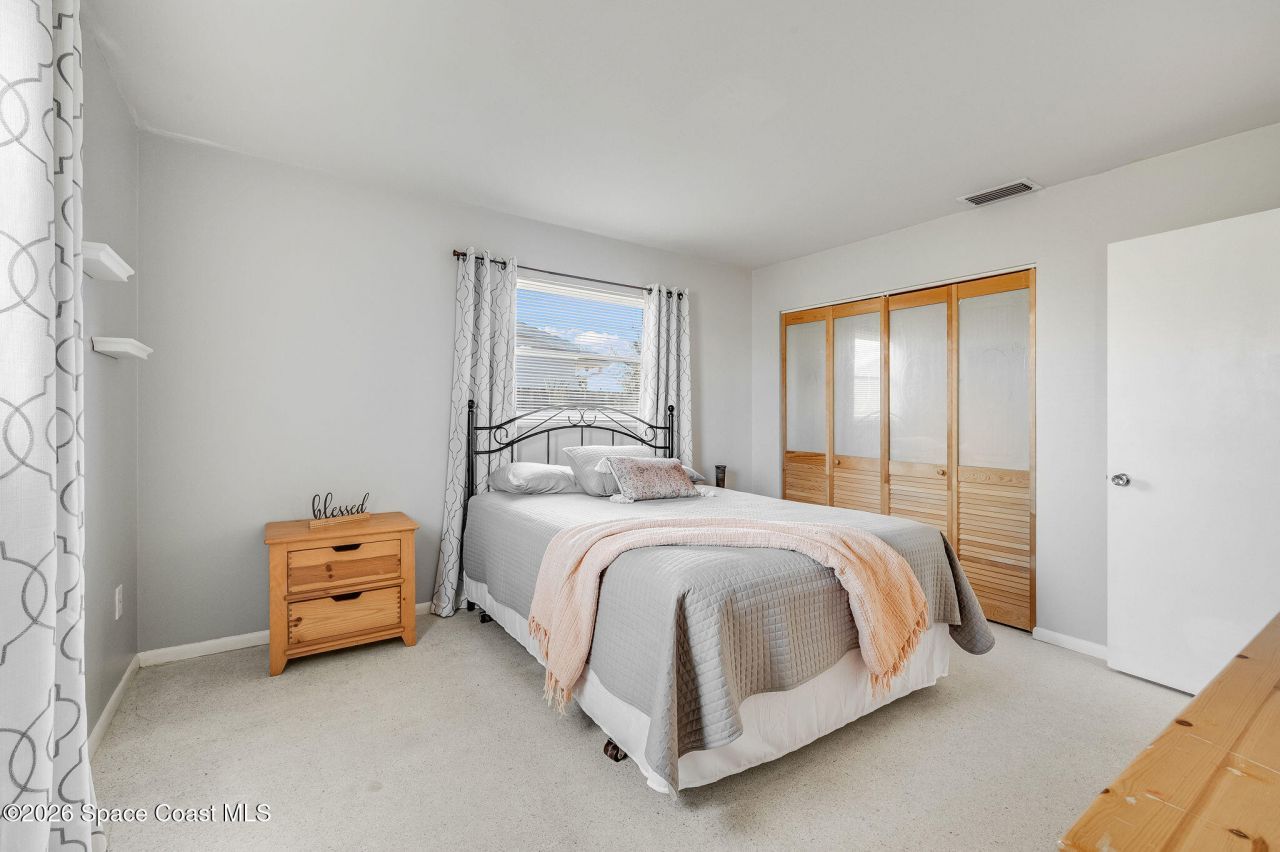 995 Eyerly Lane Ne, Palm Bay, FL 32905 Photo