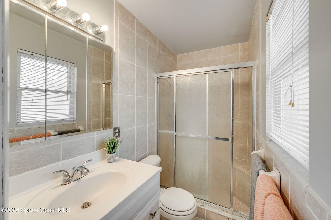 995 Eyerly Lane Ne, Palm Bay, FL 32905 Photo