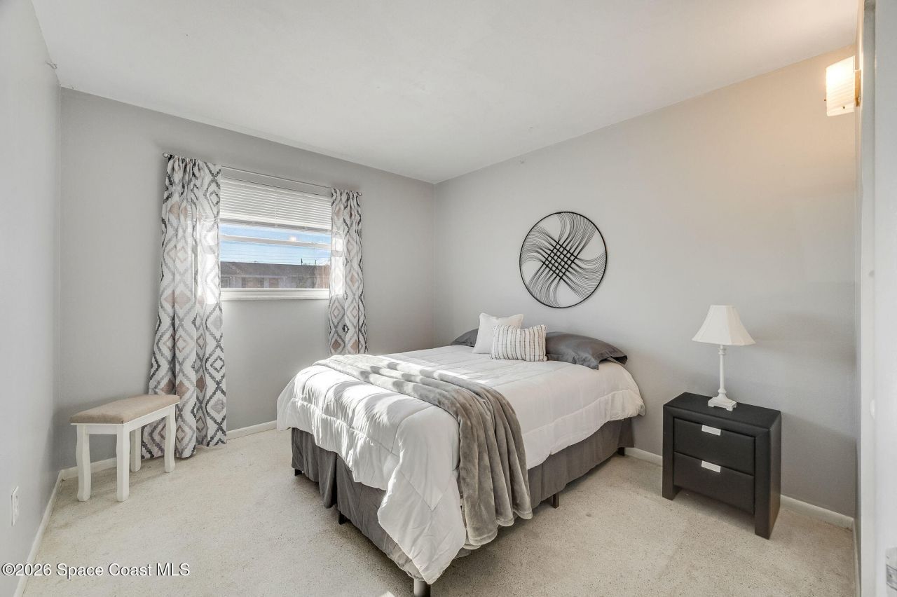 995 Eyerly Lane Ne, Palm Bay, FL 32905 Photo