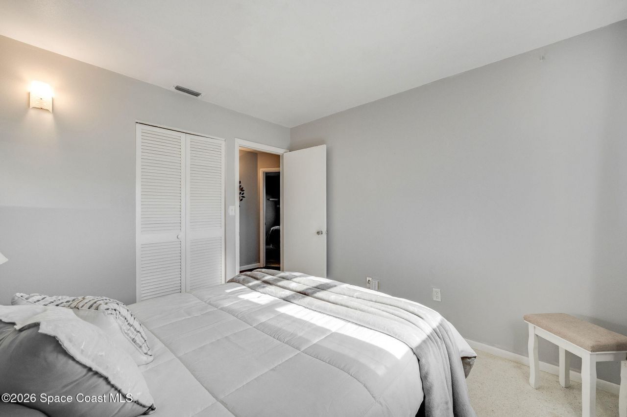 995 Eyerly Lane Ne, Palm Bay, FL 32905 Photo