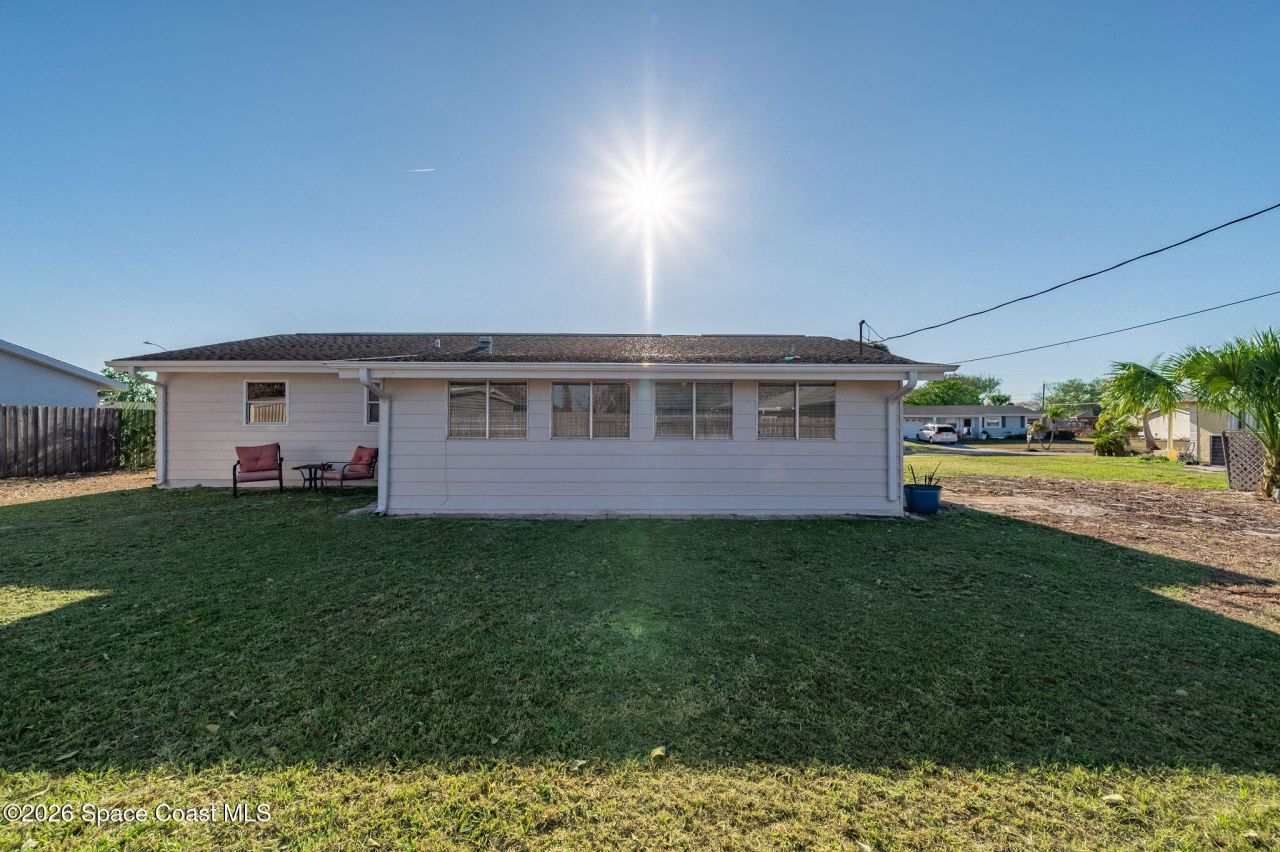 995 Eyerly Lane Ne, Palm Bay, FL 32905 Photo