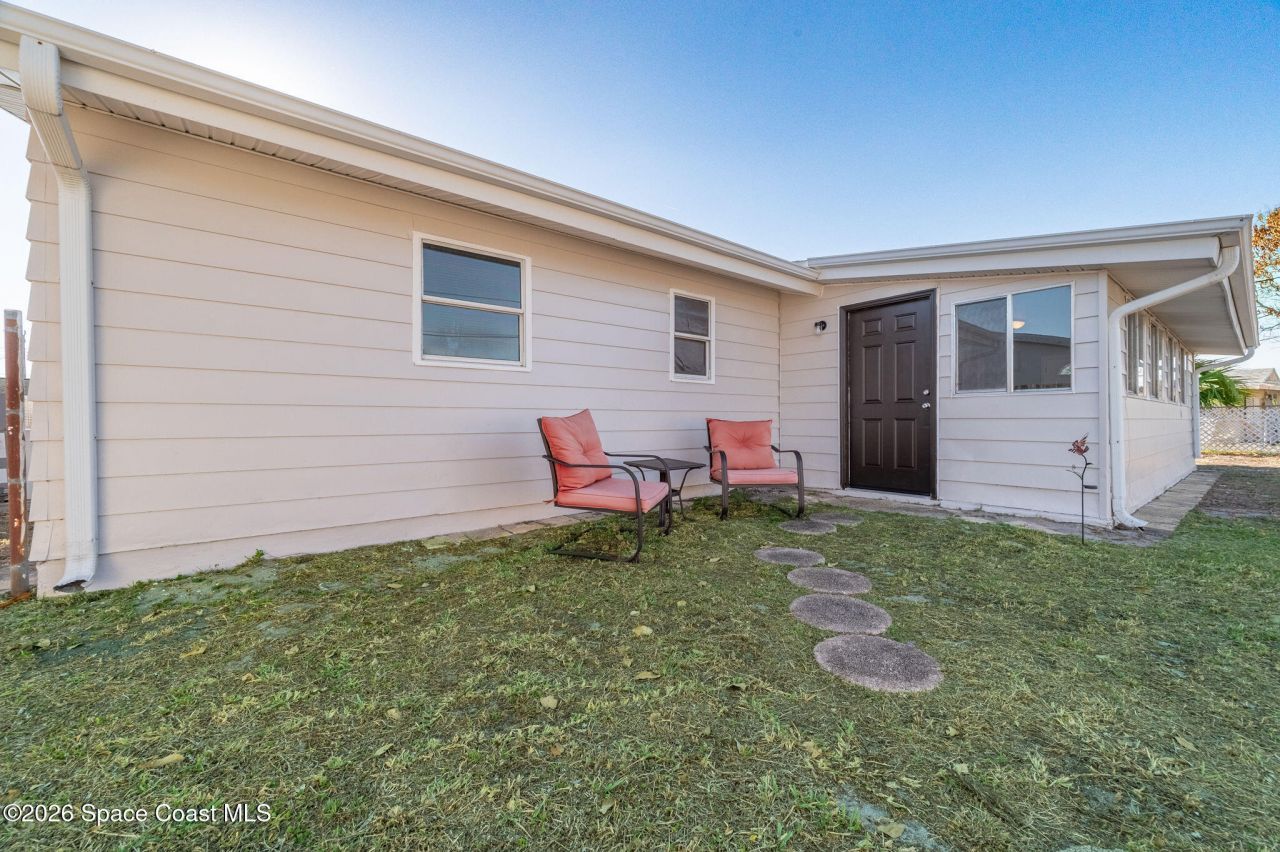 995 Eyerly Lane Ne, Palm Bay, FL 32905 Photo