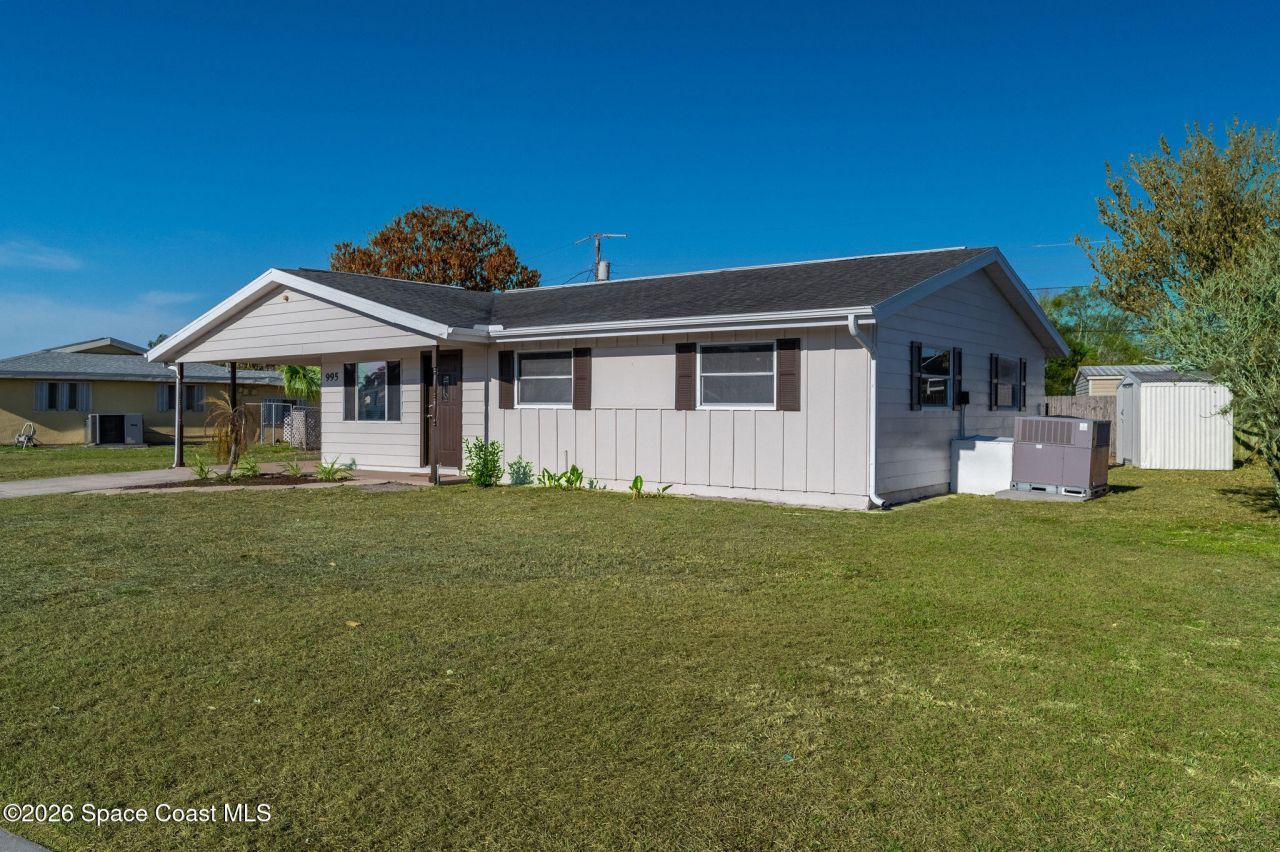 995 Eyerly Lane Ne, Palm Bay, FL 32905 Photo